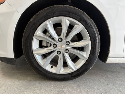 Used 2024 Chevrolet Malibu LT image 31