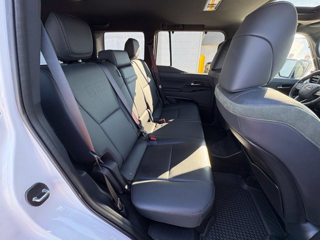 Used 2024 Lexus GX 550 AWD/4WD image 30