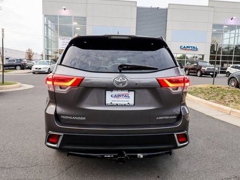 Used 2017 Toyota Highlander Limited image 15