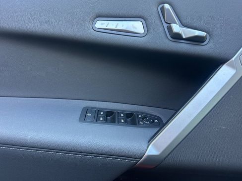 Certified 2025 BMW iX xDrive50 w/ Premium Package AWD/4WD image 12