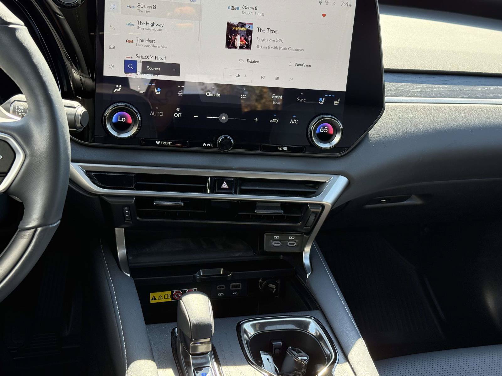 Used 2023 Lexus RX 350 Premium Plus w/ Accessory Package AWD/4WD image 18