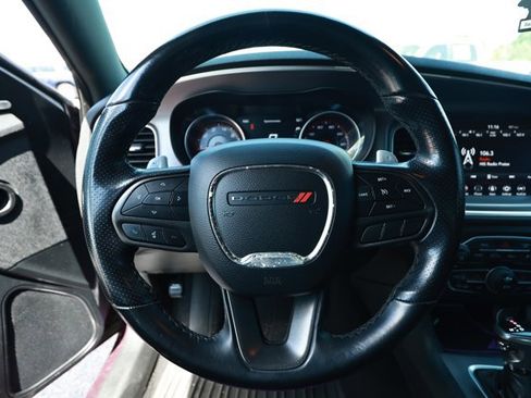 Used 2020 Dodge Charger GT RWD image 11