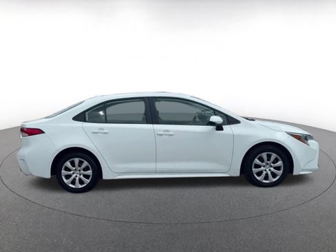 Used 2025 Toyota Corolla LE FWD image 15