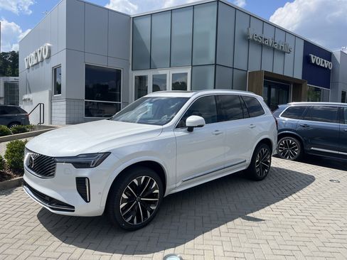 New 2026 Volvo XC90 B6 Ultra w/ Protection Package AWD/4WD image 4