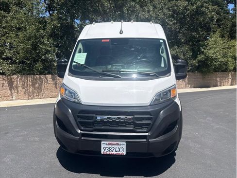 Used 2024 RAM ProMaster 2500 FWD image 4
