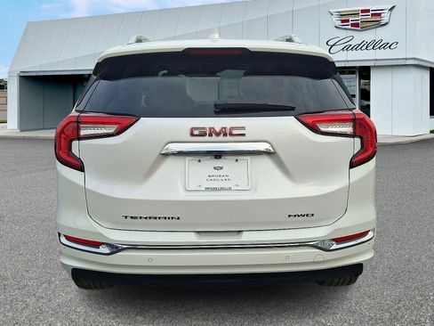 Used 2022 GMC Terrain Denali image 5
