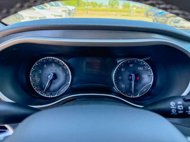 New 2026 Chrysler Pacifica Select FWD image 15