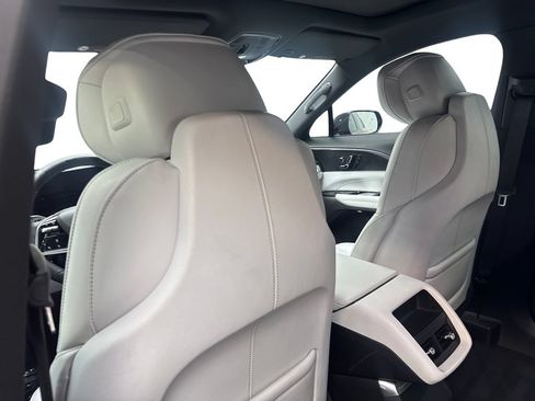 Used 2024 Cadillac Lyriq Luxury RWD image 35