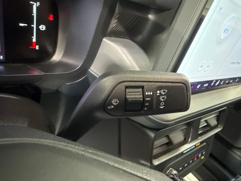Used 2025 Ford Maverick XLT w/ XLT Luxury Package AWD/4WD image 39