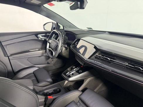 Used 2022 Audi Q4 e-tron Prestige AWD/4WD image 29