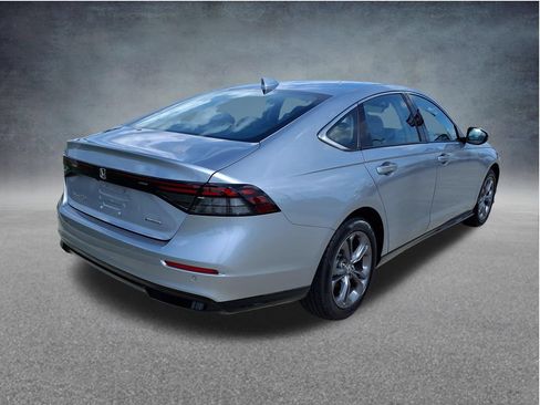 Used 2023 Honda Accord EX-L image 6