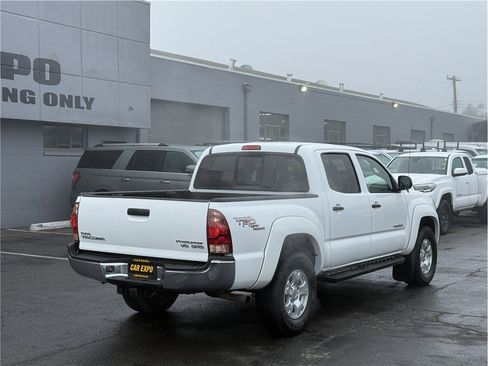 Used 2006 Toyota Tacoma PreRunner image 7