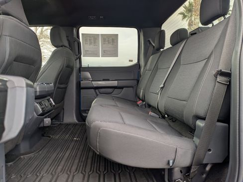 Used 2022 Ford F150 XLT w/ XLT Black Appearance Package image 14