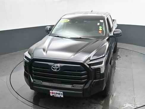 Used 2024 Toyota Tundra SR5 AWD/4WD image 27