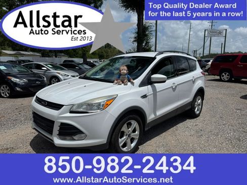 Used 2015 Ford Escape SE w/ Equipment Group 201A FWD image 1