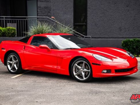 Used 2013 Chevrolet Corvette Coupe w/ 3LT Preferred Equipment Group RWD image 34