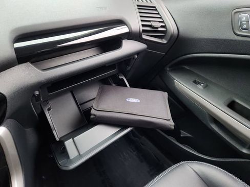 Used 2020 Ford EcoSport Titanium image 46