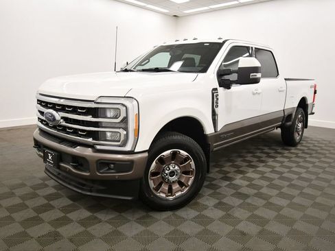 Used 2023 Ford F350 King Ranch AWD/4WD image 2