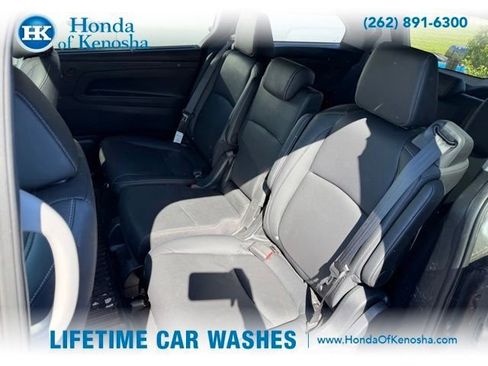 Used 2024 Honda Odyssey EX-L image 11