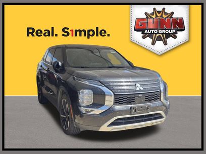 Used 2023 Mitsubishi Outlander SE