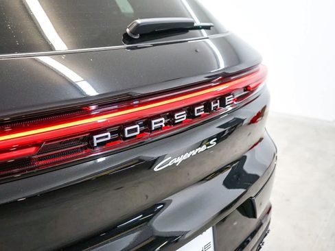 New 2026 Porsche Cayenne S AWD/4WD image 12