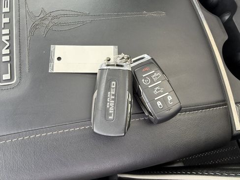 Used 2020 RAM 1500 Limited image 37