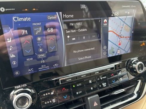 Used 2020 Toyota Highlander Limited image 20