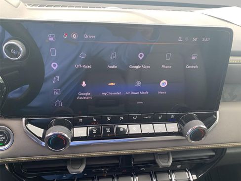 Used 2023 Chevrolet Colorado ZR2 w/ ZR2 Convenience Package III AWD/4WD image 12