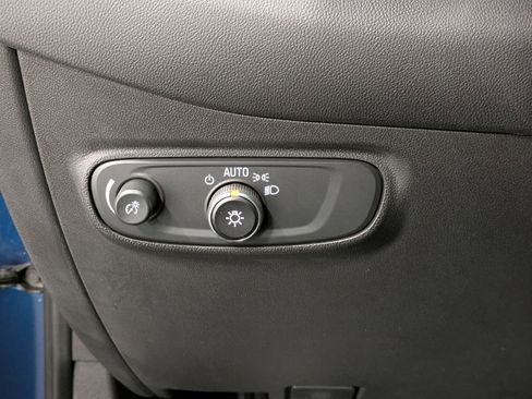 Used 2019 Chevrolet Equinox LT AWD/4WD image 22