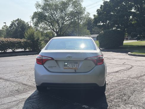 Used 2015 Toyota Corolla LE FWD image 6