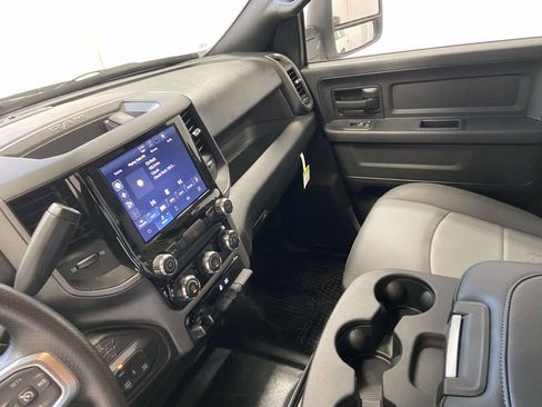 New 2026 RAM 2500 Tradesman w/ Chrome Appearance Group image 19
