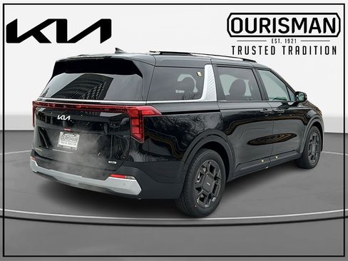 New 2026 Kia Carnival EX image 4