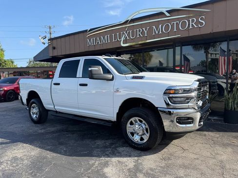 Used 2025 RAM 2500 Tradesman AWD/4WD image 2