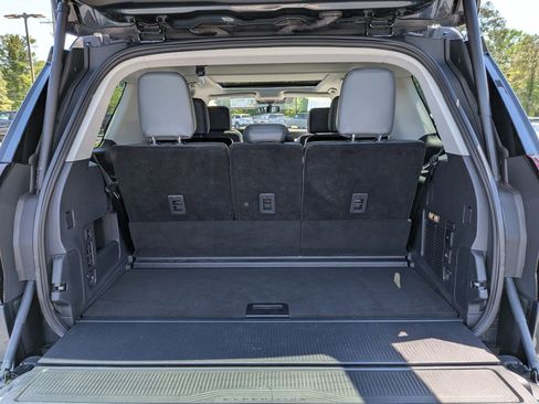 Used 2025 Ford Expedition Active AWD/4WD image 20