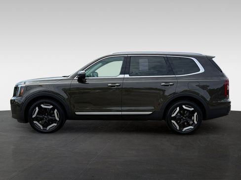 Used 2023 Kia Telluride S AWD/4WD image 8