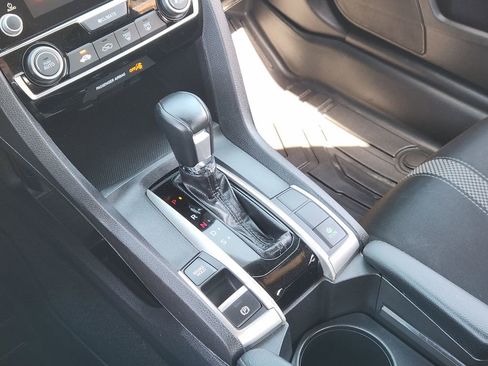 Used 2020 Honda Civic Sport image 15