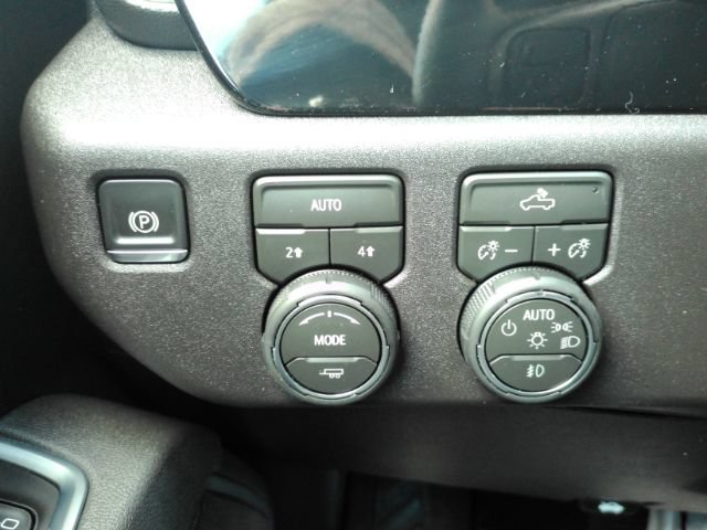 Used 2026 Chevrolet Silverado 1500 RST AWD/4WD image 32