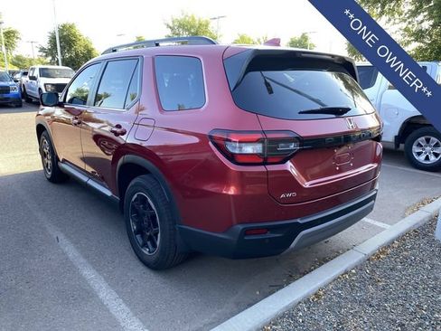 Used 2025 Honda Pilot EX-L image 2