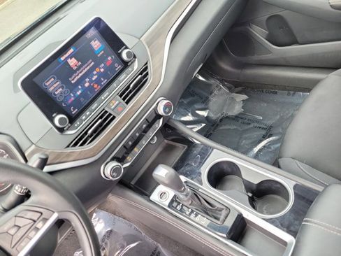 Certified 2023 Nissan Altima 2.5 SV image 34