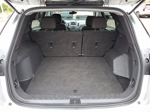 Used 2021 Chevrolet Equinox LT image 23