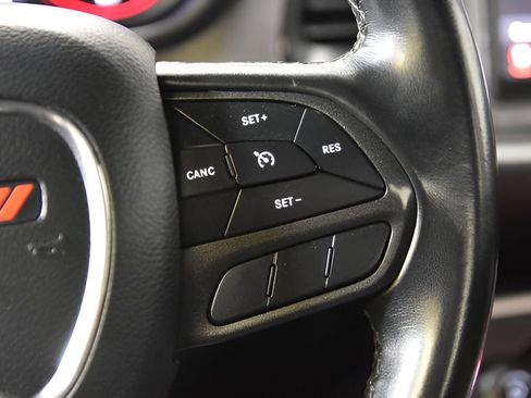 Used 2021 Dodge Challenger SXT image 18