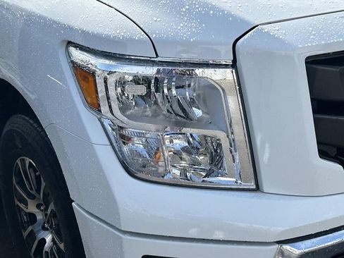 Used 2024 Nissan Titan SV w/ Accessory Utility Package AWD/4WD image 4