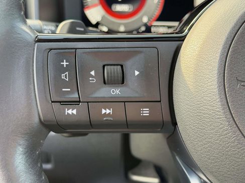 Used 2022 Nissan Rogue Platinum w/ Head-Up Display Package image 24