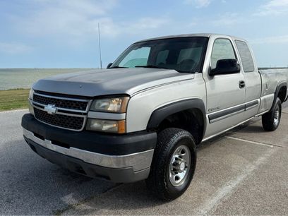 Used 2005 Chevrolet Silverado 2500 2WD Extended Cab
