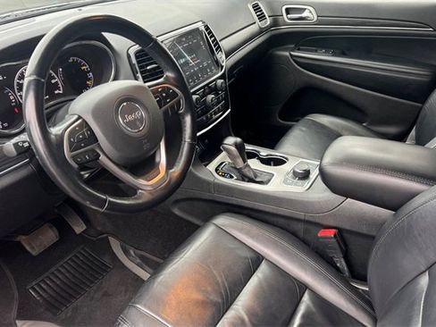 Used 2022 Jeep Grand Cherokee Limited image 10