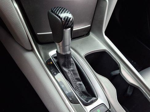 Used 2018 Honda Accord LX image 13