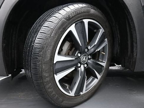 Used 2021 Lexus UX 200 w/ Accessory Package (Z2) FWD image 16