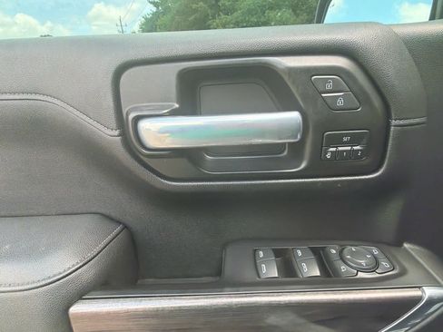 Used 2021 Chevrolet Silverado 1500 LTZ w/ LTZ Premium Package AWD/4WD image 18