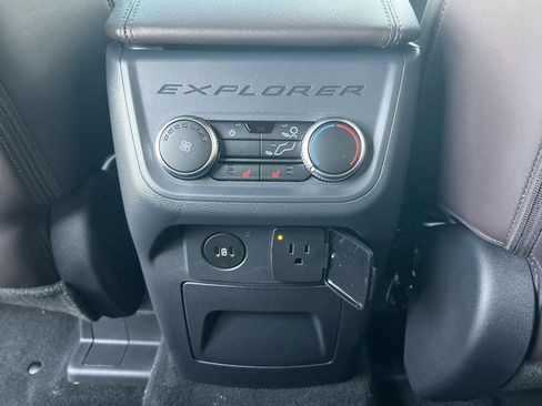 New 2026 Ford Explorer Platinum RWD image 19