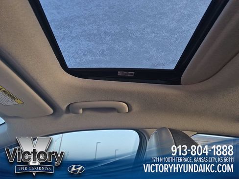 Used 2024 Hyundai Elantra Limited FWD image 20